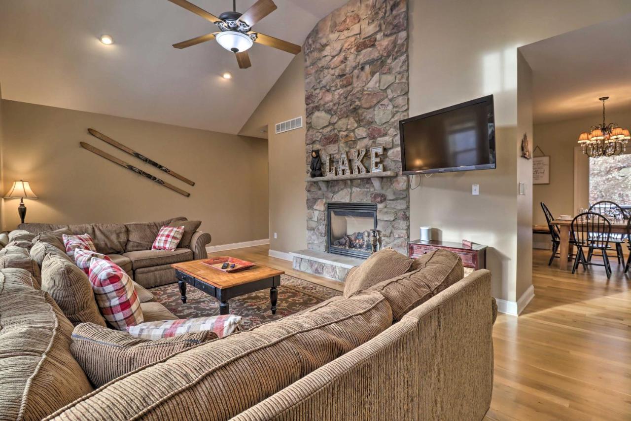Lake Harmony Home With Hot Tub Less Than Half Mi To Ski! Exterior photo