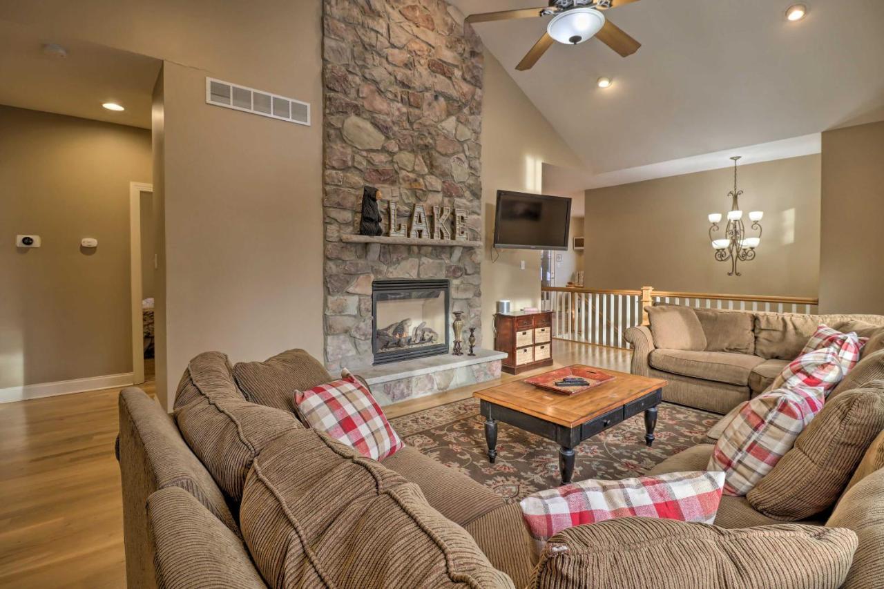 Lake Harmony Home With Hot Tub Less Than Half Mi To Ski! Exterior photo